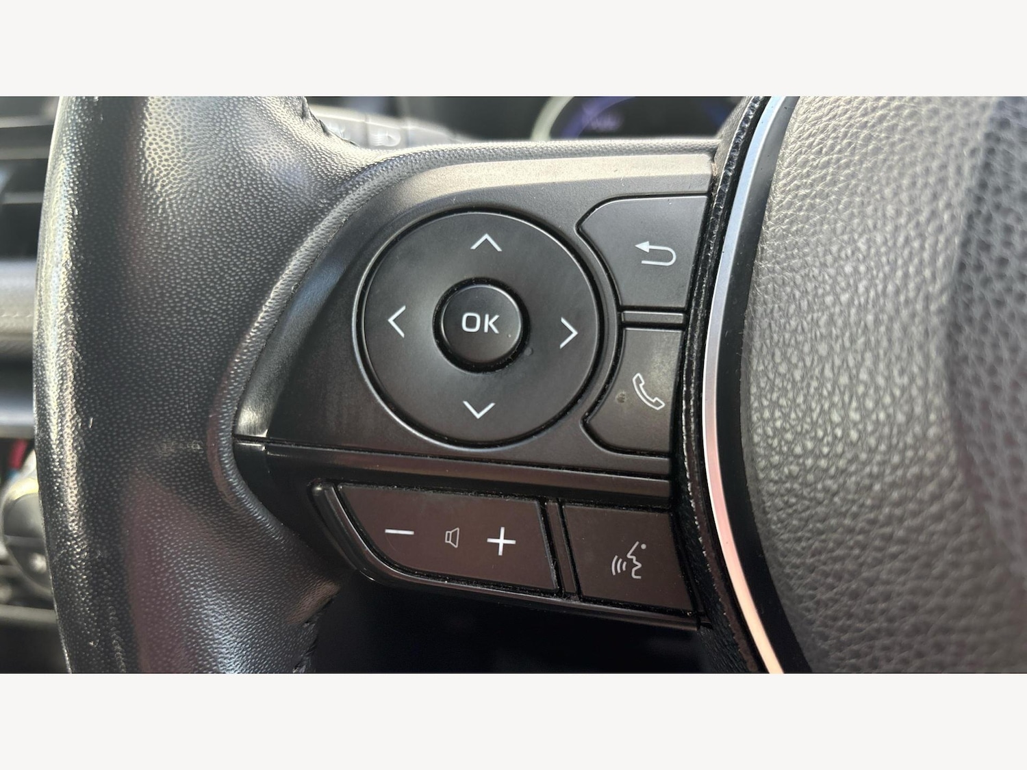 Used Toyota RAV4 2019 for sale - 76522454: Photo 24