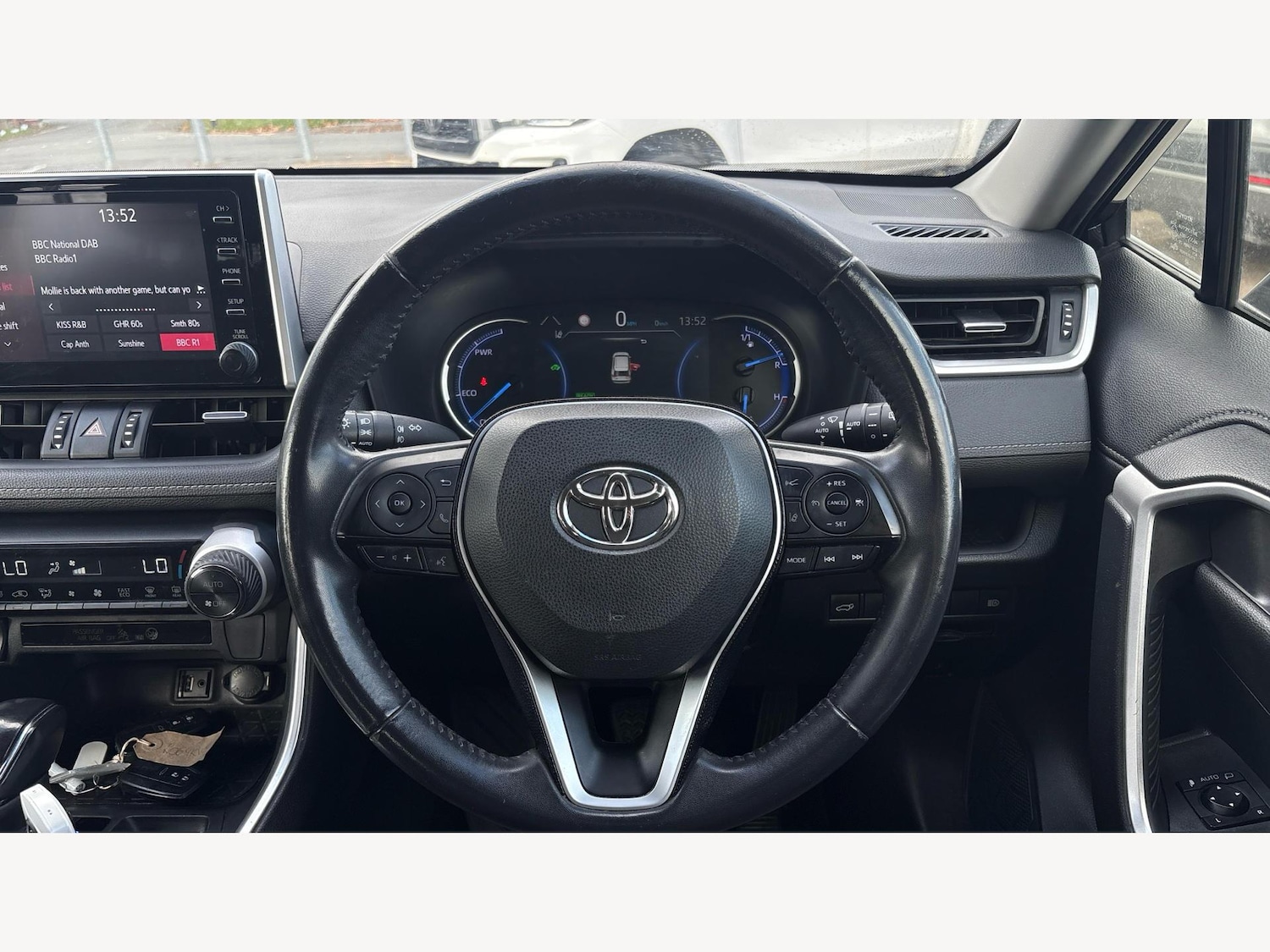 Used Toyota RAV4 2019 for sale - 76522454: Photo 8