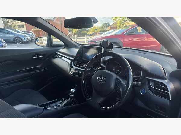 Used Toyota C-HR 2018 for sale - 76239347: Photo 13
