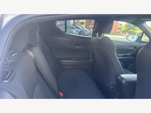 Used Toyota C-HR 2018 for sale - 76239347: Photo 14