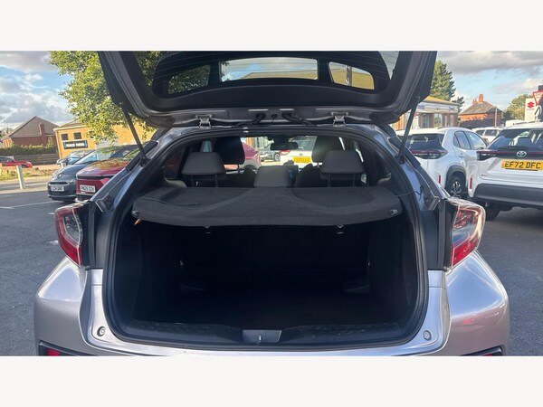 Used Toyota C-HR 2018 for sale - 76239347: Photo 16