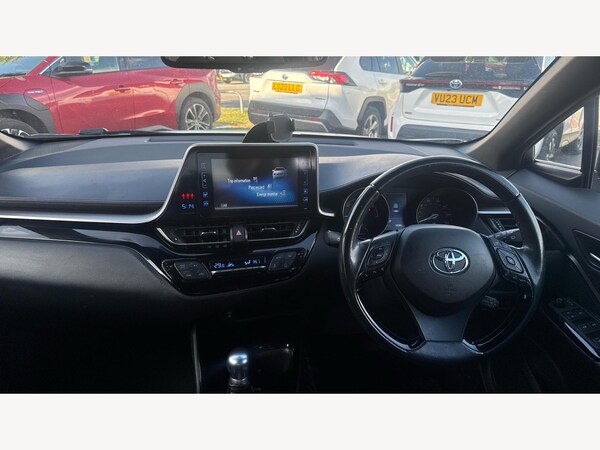 Used Toyota C-HR 2018 for sale - 76239347: Photo 7