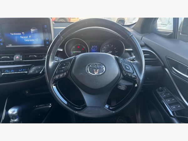 Used Toyota C-HR 2018 for sale - 76239347: Photo 8