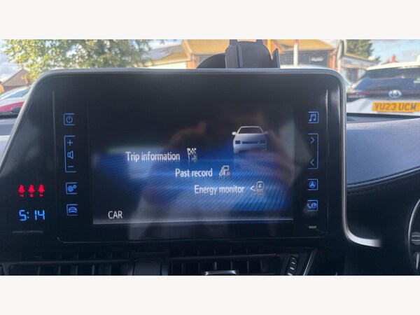 Used Toyota C-HR 2018 for sale - 76239347: Photo 9