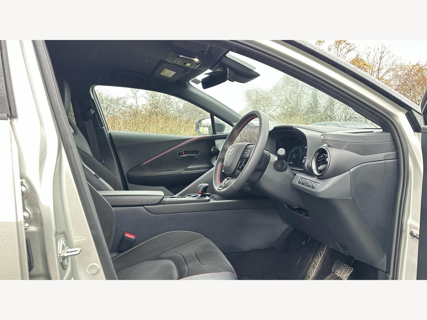 Used Toyota C-HR 2024 for sale - 77229248: Photo 13