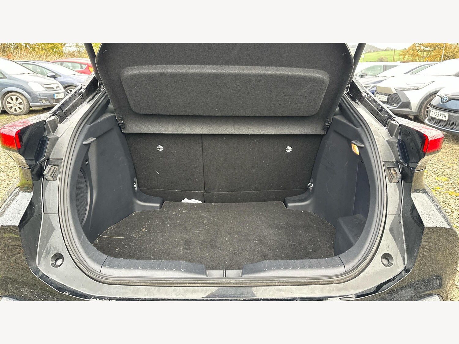 Used Toyota C-HR 2024 for sale - 77229248: Photo 16