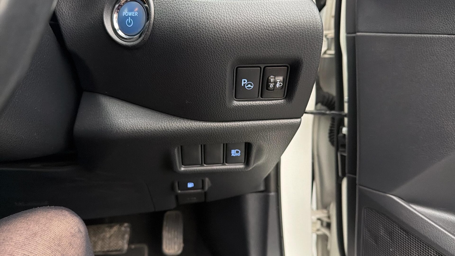 Used Toyota C-HR for sale - 77696573: Photo 38