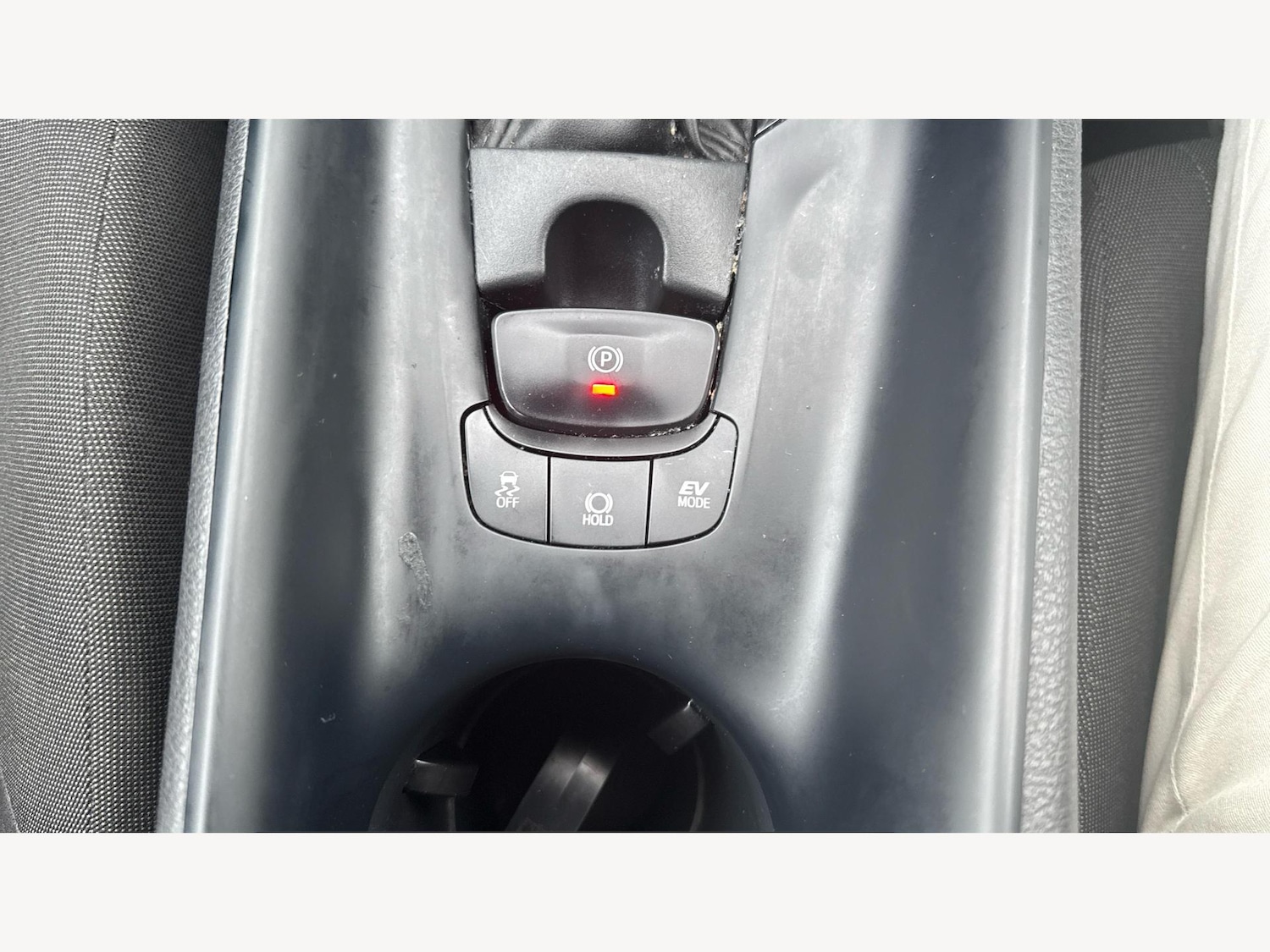 Used Toyota C-HR for sale - 77229889: Photo 30