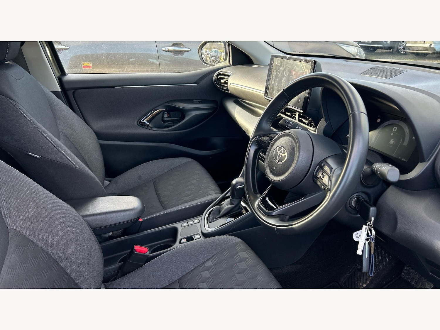 Used Toyota Yaris 2024 for sale - 77358297: Photo 13