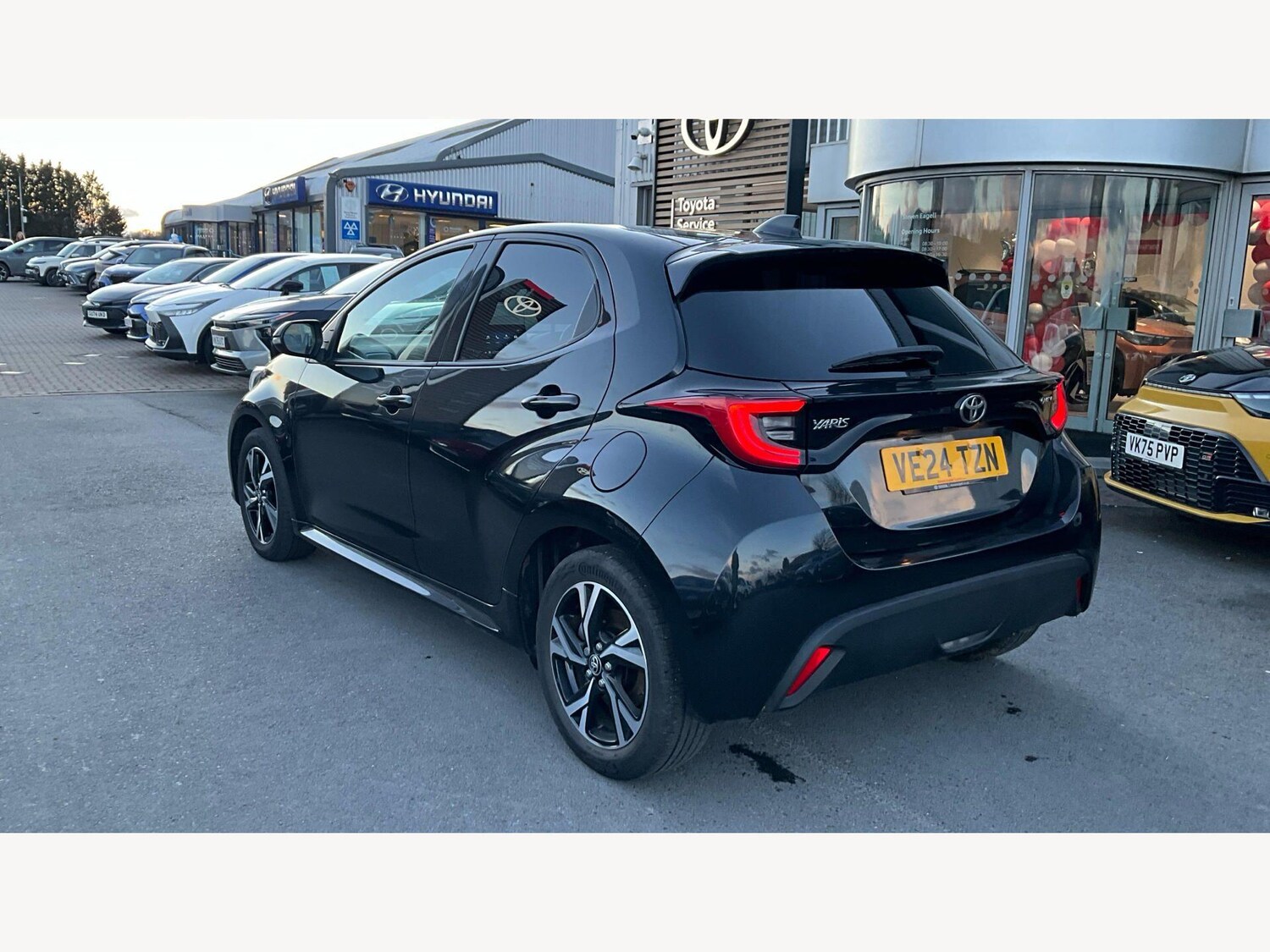 Used Toyota Yaris 2024 for sale - 77575056: Photo 27