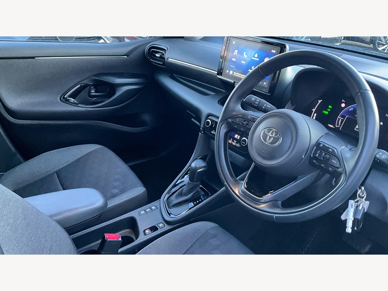 Used Toyota Yaris 2024 for sale - 77575056: Photo 30