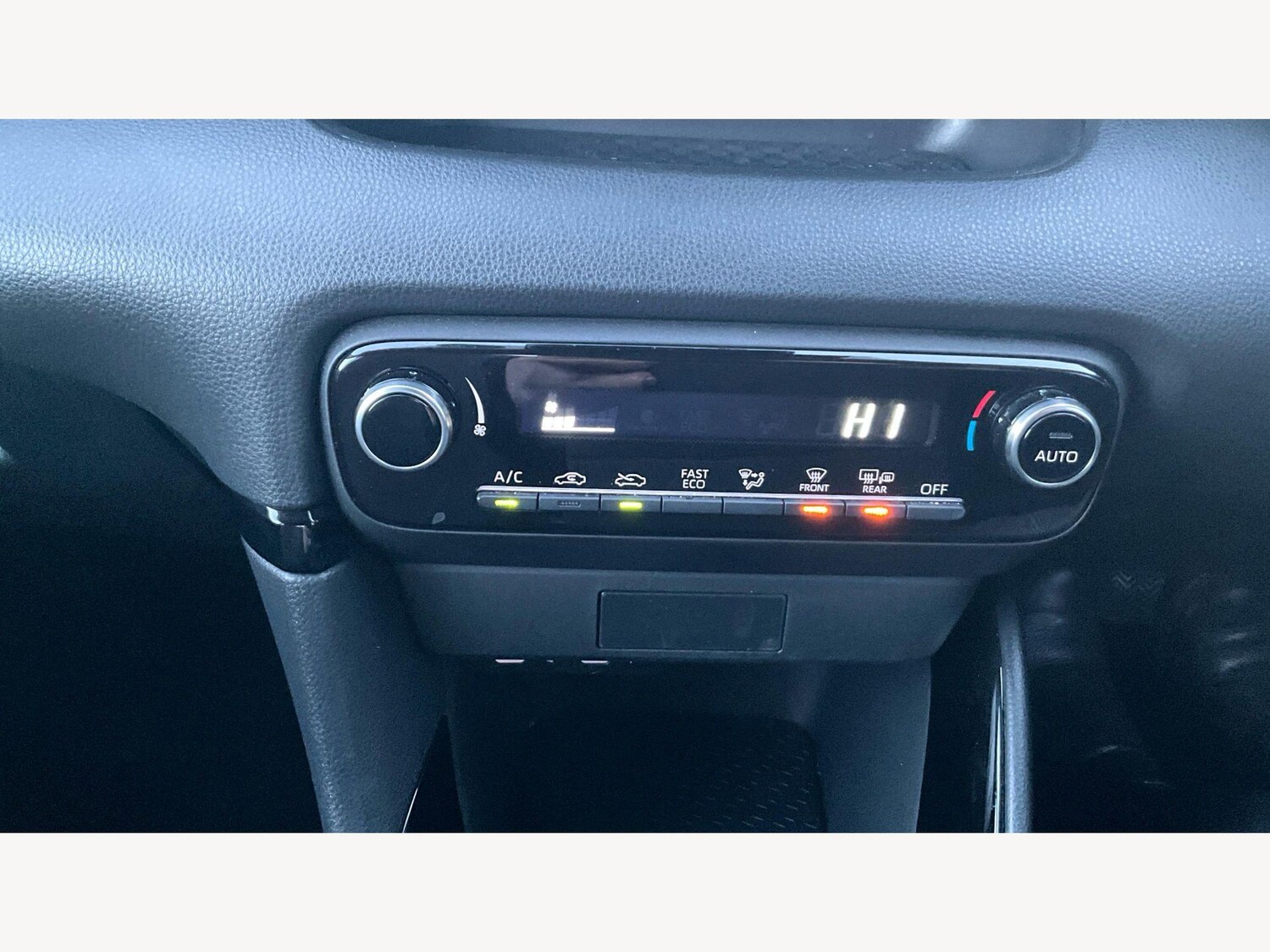 Used Toyota Yaris 2024 for sale - 77575056: Photo 31