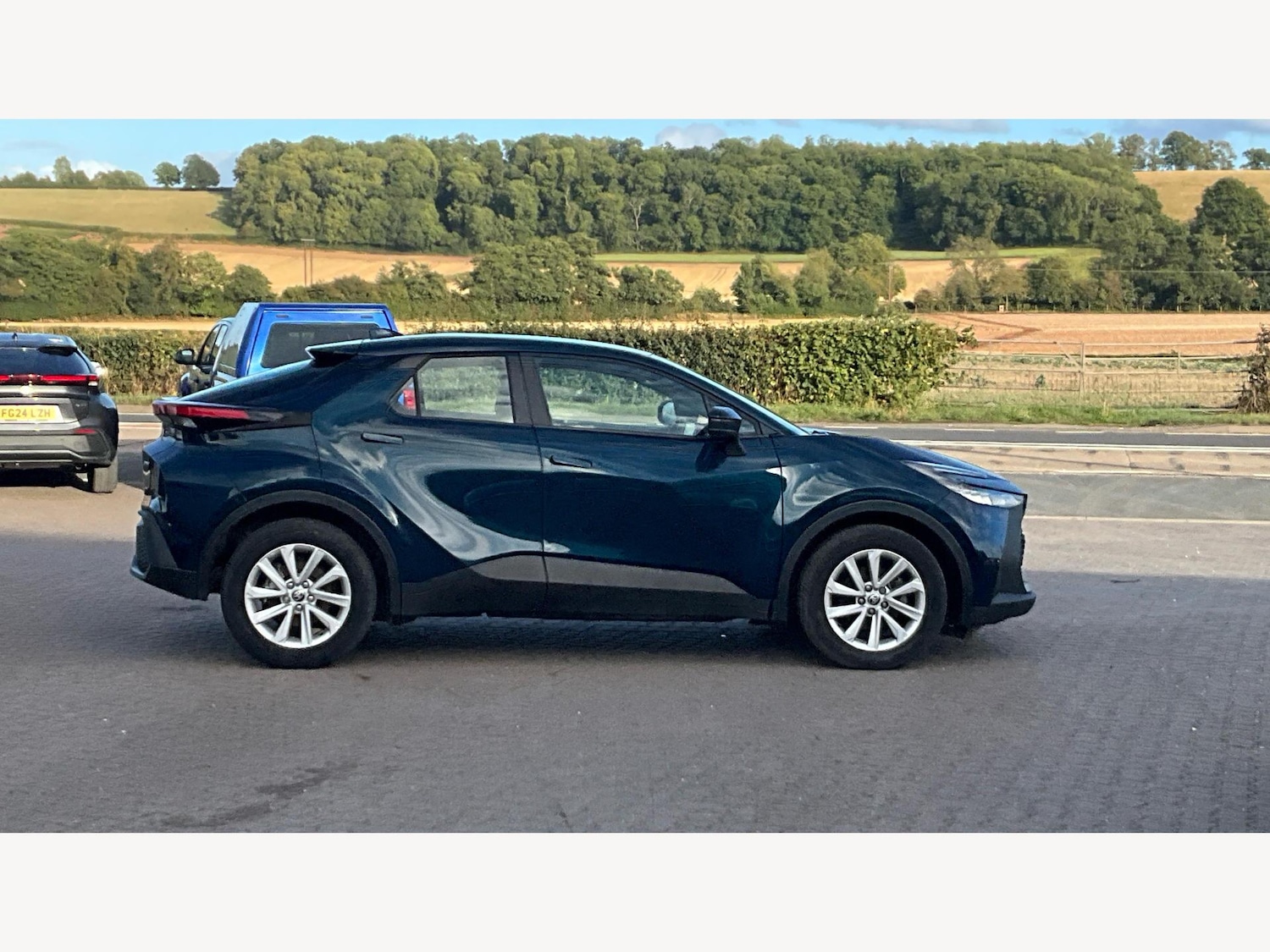 Used Toyota C-HR 2024 for sale - 75732444: Photo 18