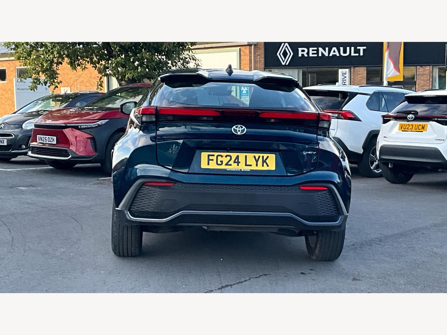 Used Toyota C-HR 2024 for sale - 75732444: Photo 21