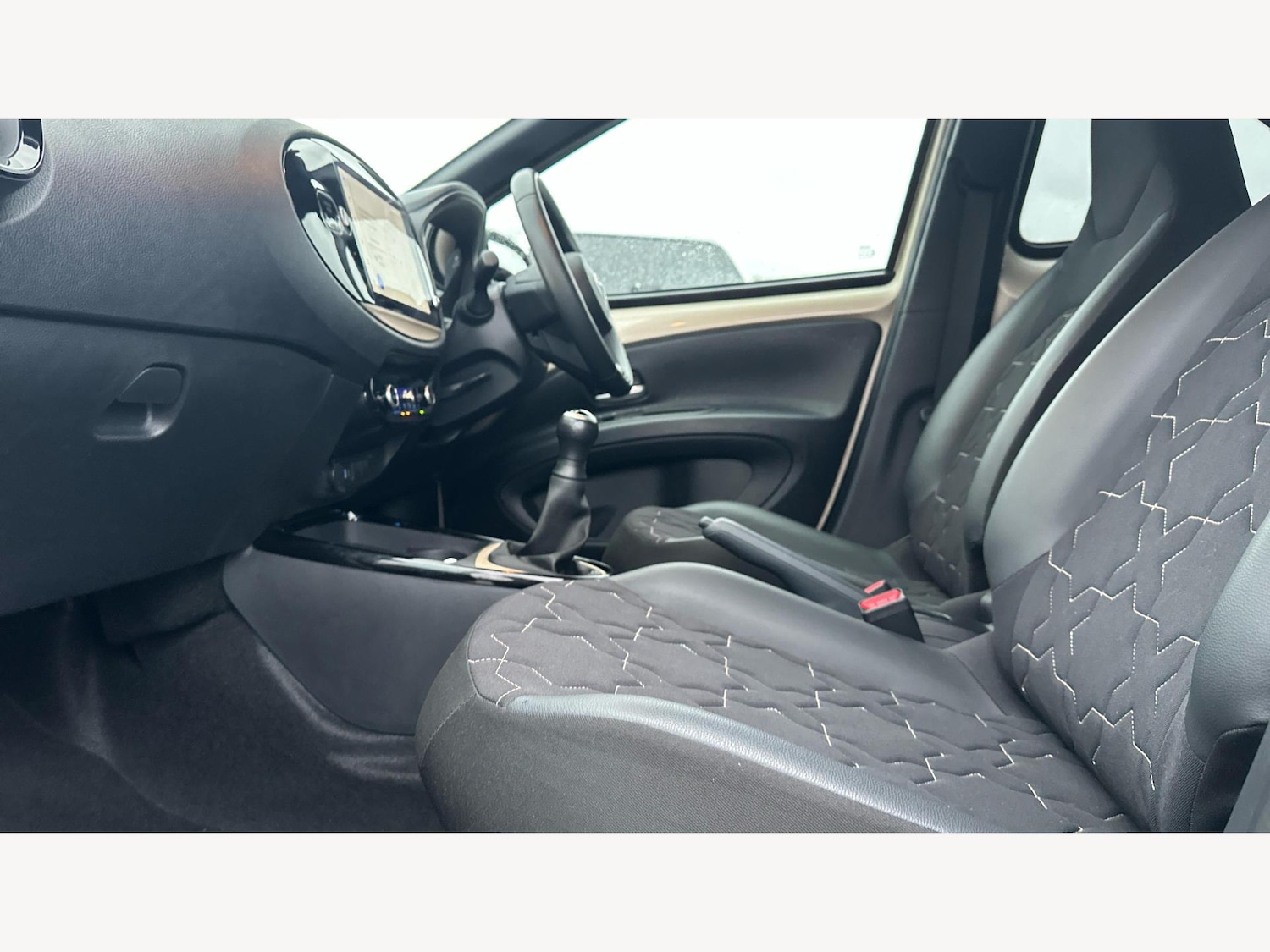 Used Toyota Aygo X 2024 for sale - 76993514: Photo 12