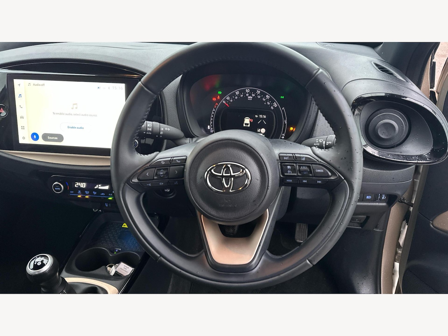 Used Toyota Aygo X 2024 for sale - 76993514: Photo 8