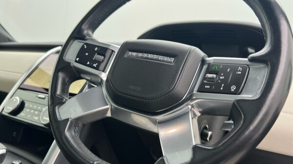 Used Land Rover Discovery 2021 for sale - 76208833: Photo 44