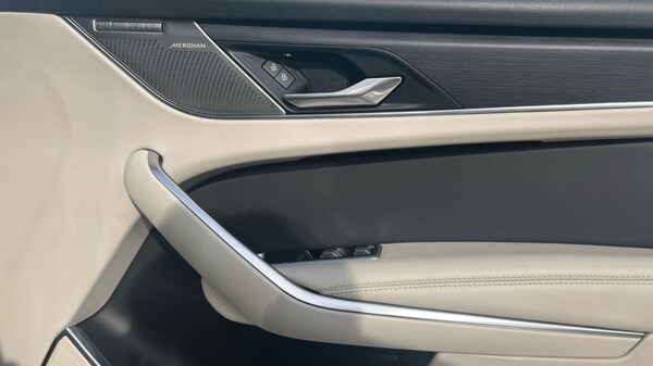 Used Jaguar F-Pace 2021 for sale - 76208894: Photo 30