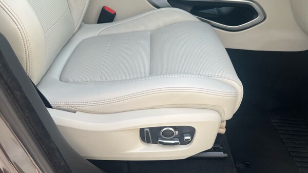 Used Jaguar F-Pace 2021 for sale - 76208894: Photo 42