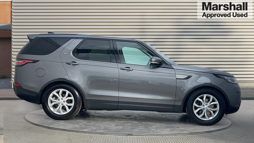 Used Land Rover Discovery 2018 for sale - 76458918: Photo 2