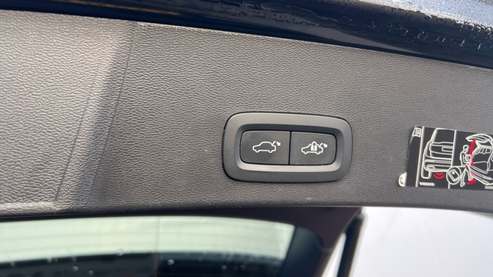 Used Volvo XC40 2021 for sale - 76954373: Photo 32