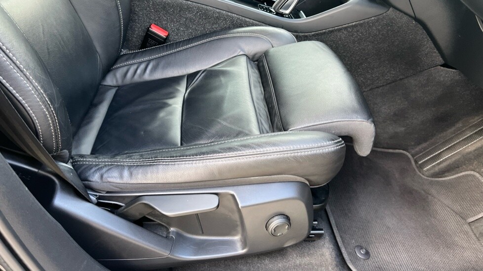 Used Volvo XC40 2021 for sale - 76954373: Photo 37