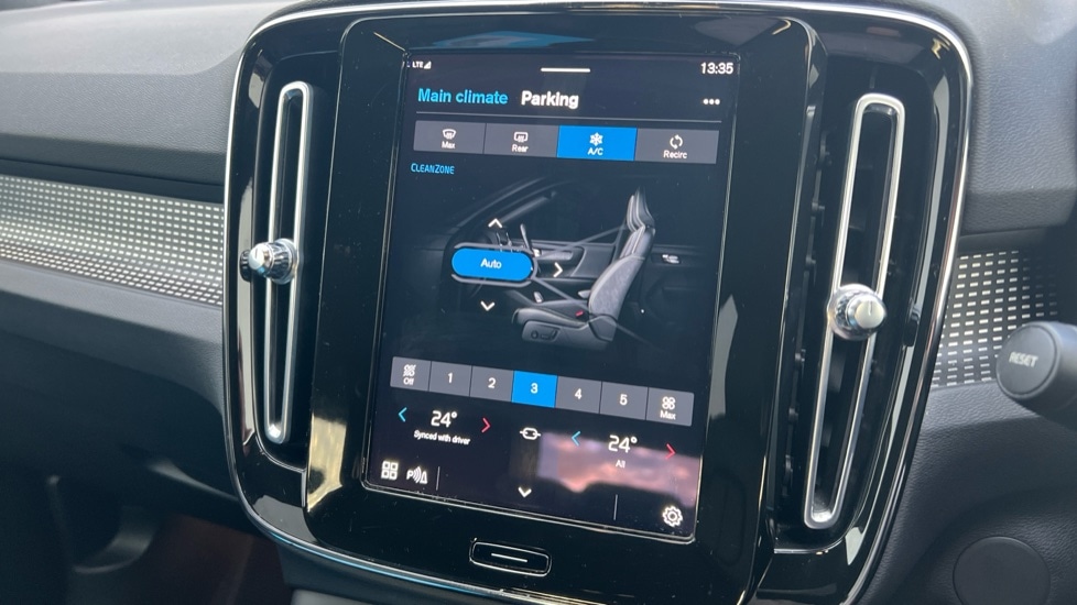 Used Volvo XC40 2021 for sale - 76954373: Photo 43