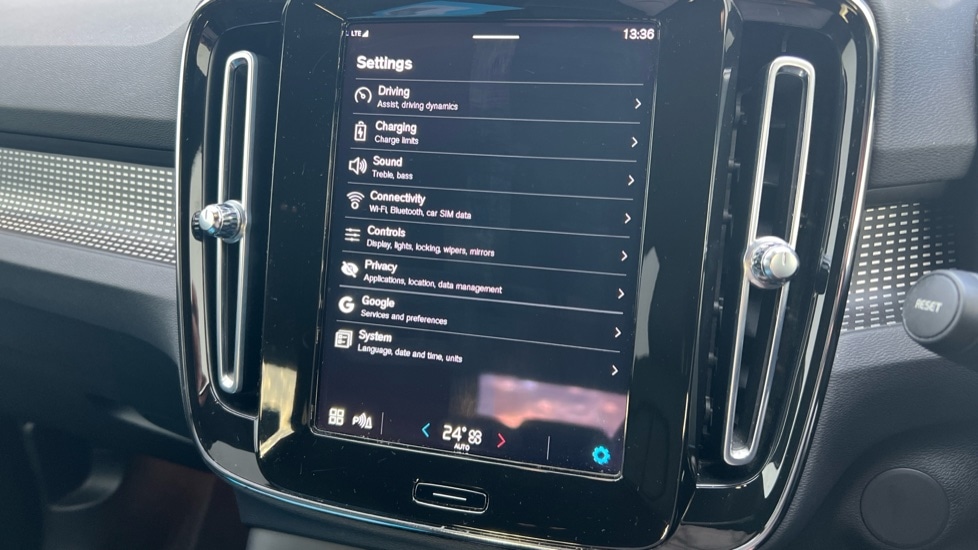 Used Volvo XC40 2021 for sale - 76954373: Photo 44