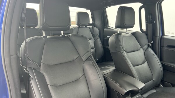 Used Isuzu D-Max 2023 for sale - 75691953: Photo 42