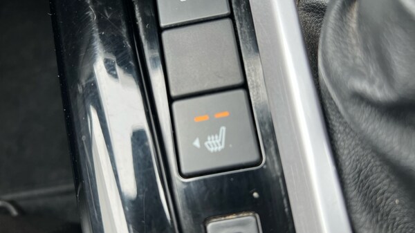 Used Isuzu D-Max 2023 for sale - 75691953: Photo 60