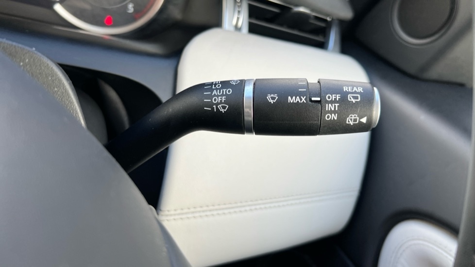 Used Land Rover Discovery Sport 2022 for sale - 76602883: Photo 24