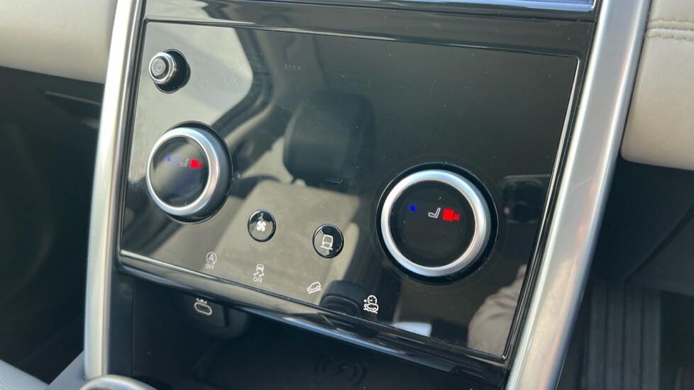 Used Land Rover Discovery Sport 2022 for sale - 76602883: Photo 32