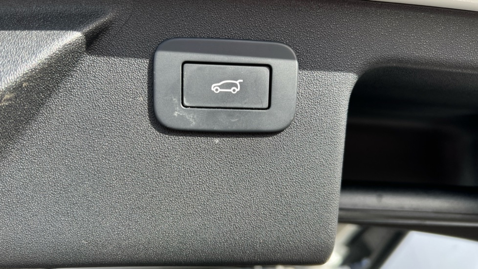 Used Land Rover Discovery Sport 2022 for sale - 76602883: Photo 35