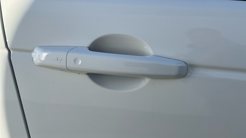 Used Land Rover Discovery Sport 2022 for sale - 76602883: Photo 37