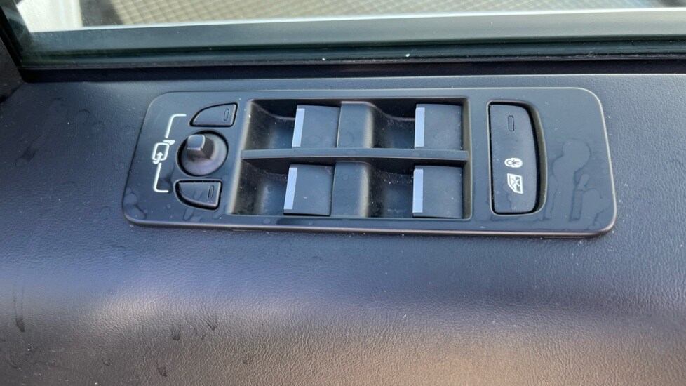 Used Land Rover Discovery Sport 2022 for sale - 76602883: Photo 41