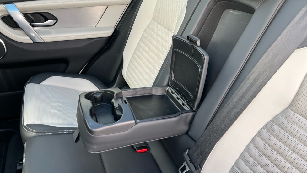 Used Land Rover Discovery Sport 2022 for sale - 76602883: Photo 45