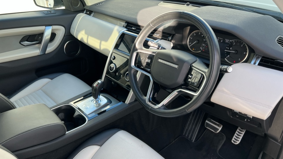 Used Land Rover Discovery Sport 2022 for sale - 76602883: Photo 9