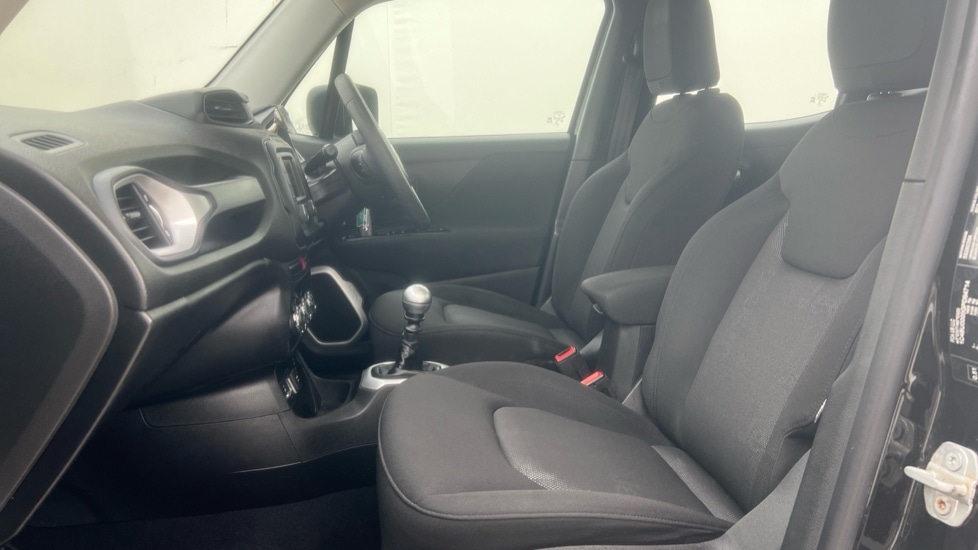 Used Jeep Renegade 2016 for sale - 76493913: Photo 31