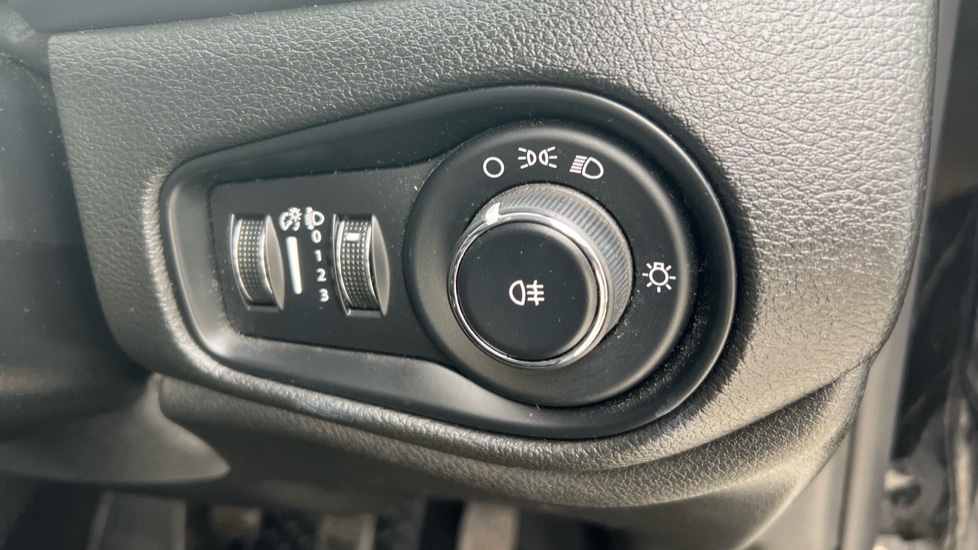 Used Jeep Renegade 2016 for sale - 76493913: Photo 34