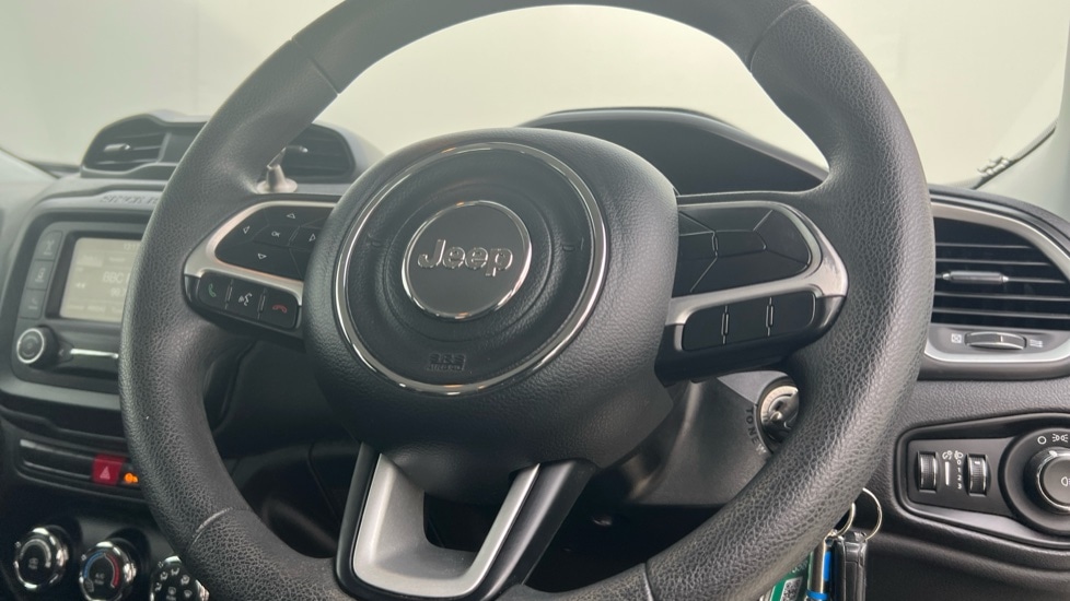 Used Jeep Renegade 2016 for sale - 76493913: Photo 36