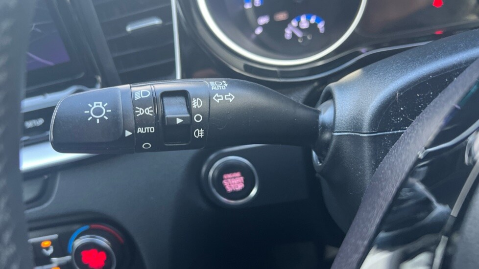 Used Kia XCeed 2023 for sale - 76302204: Photo 25