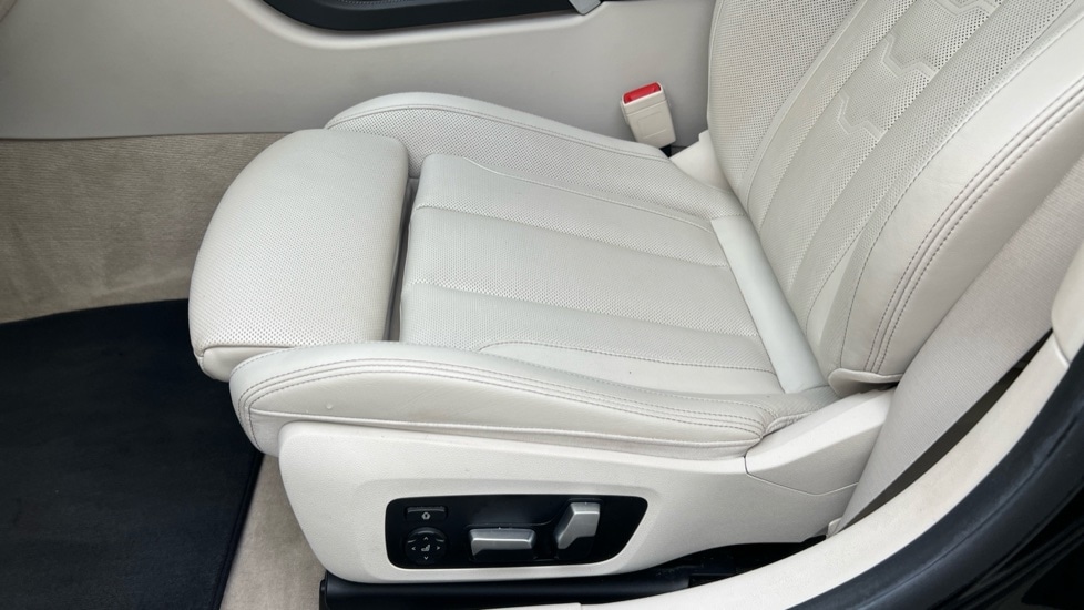 Used BMW 8 Series 2020 for sale - 76586798: Photo 31