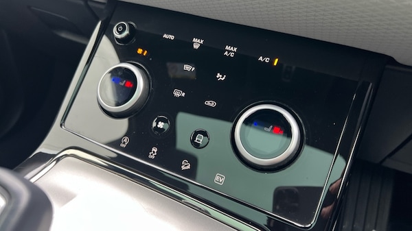 Used Land Rover Range Rover Evoque 2022 for sale - 76208940: Photo 32
