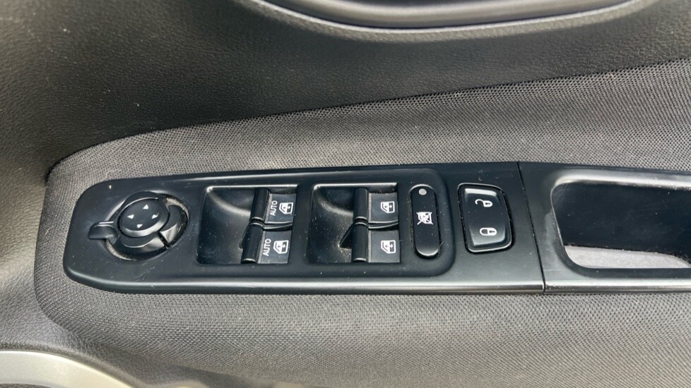 Used Jeep Renegade 2016 for sale - 76523538: Photo 33