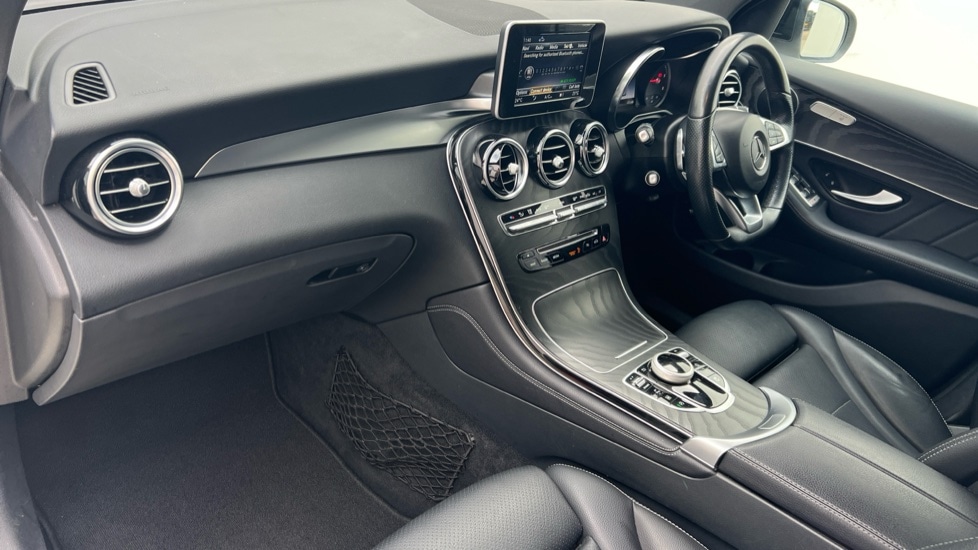 Used Mercedes-Benz GLC 2018 for sale - 76338809: Photo 10