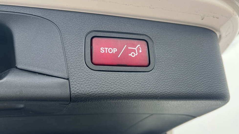 Used Mercedes-Benz GLC 2018 for sale - 76338809: Photo 32