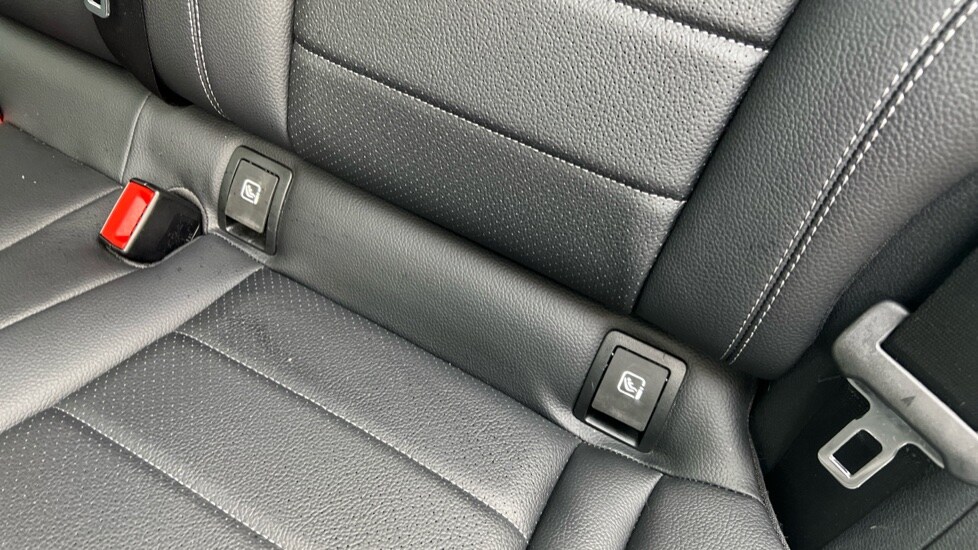 Used Mercedes-Benz GLC 2018 for sale - 76338809: Photo 42