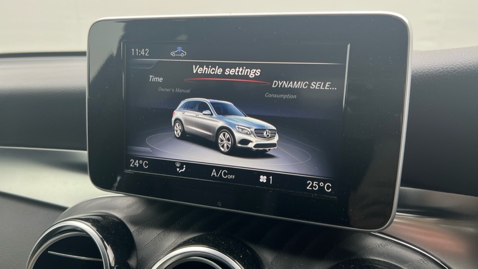 Used Mercedes-Benz GLC 2018 for sale - 76338809: Photo 45