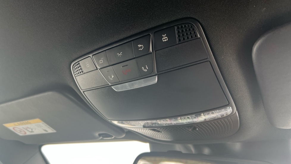 Used Mercedes-Benz GLC 2018 for sale - 76338809: Photo 46