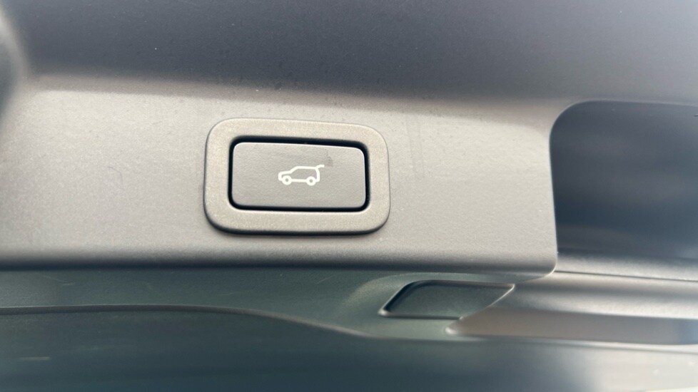 Used Jaguar F-Pace 2022 for sale - 76208715: Photo 38